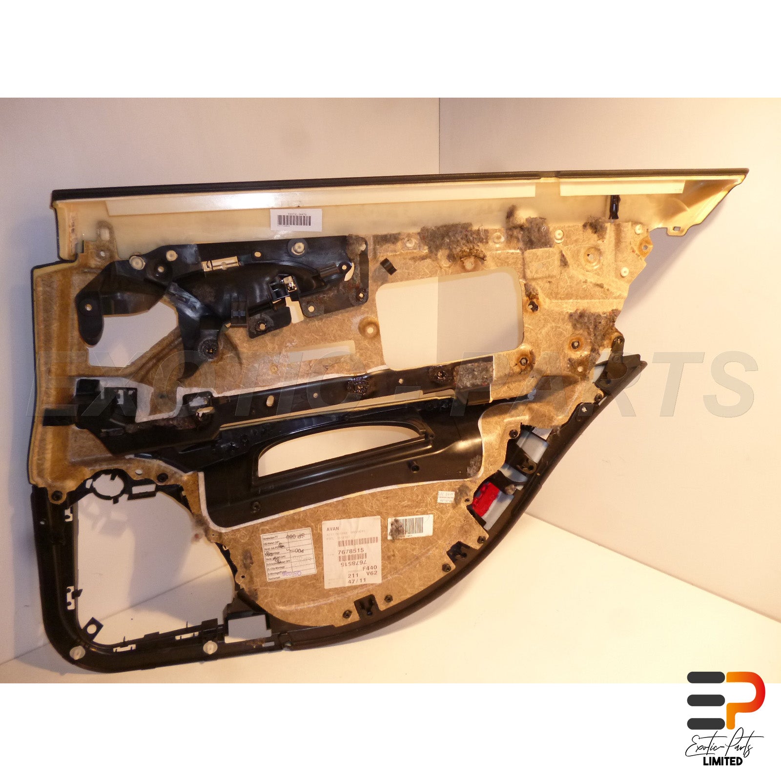 Mercedes Benz E320 T CDI Avantgarde W211 Door Panel Cover A2117300570 Rear Left picture 3