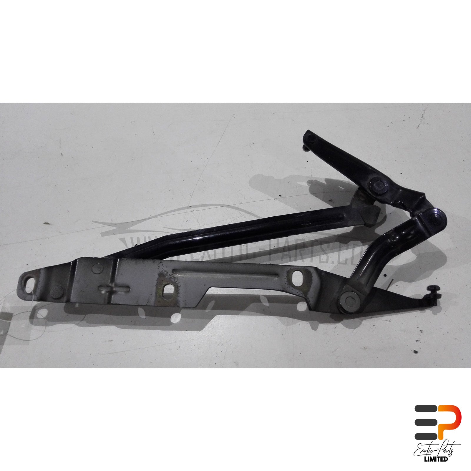 Audi S8 4.2 Quattro Hinge 4D0827300A Right picture 3