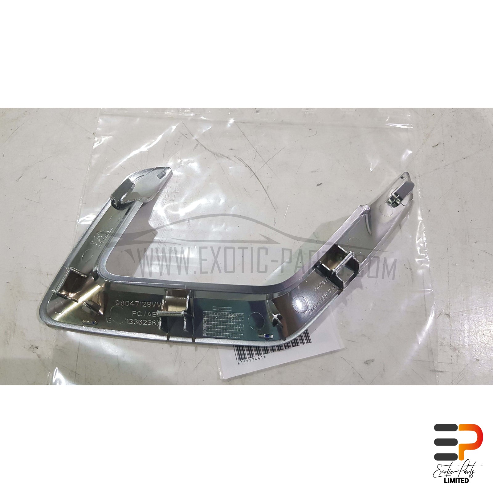 Peugeot 308 SW II T9 Break 1.5 HDI Cover 98047129VV Front Left picture 3