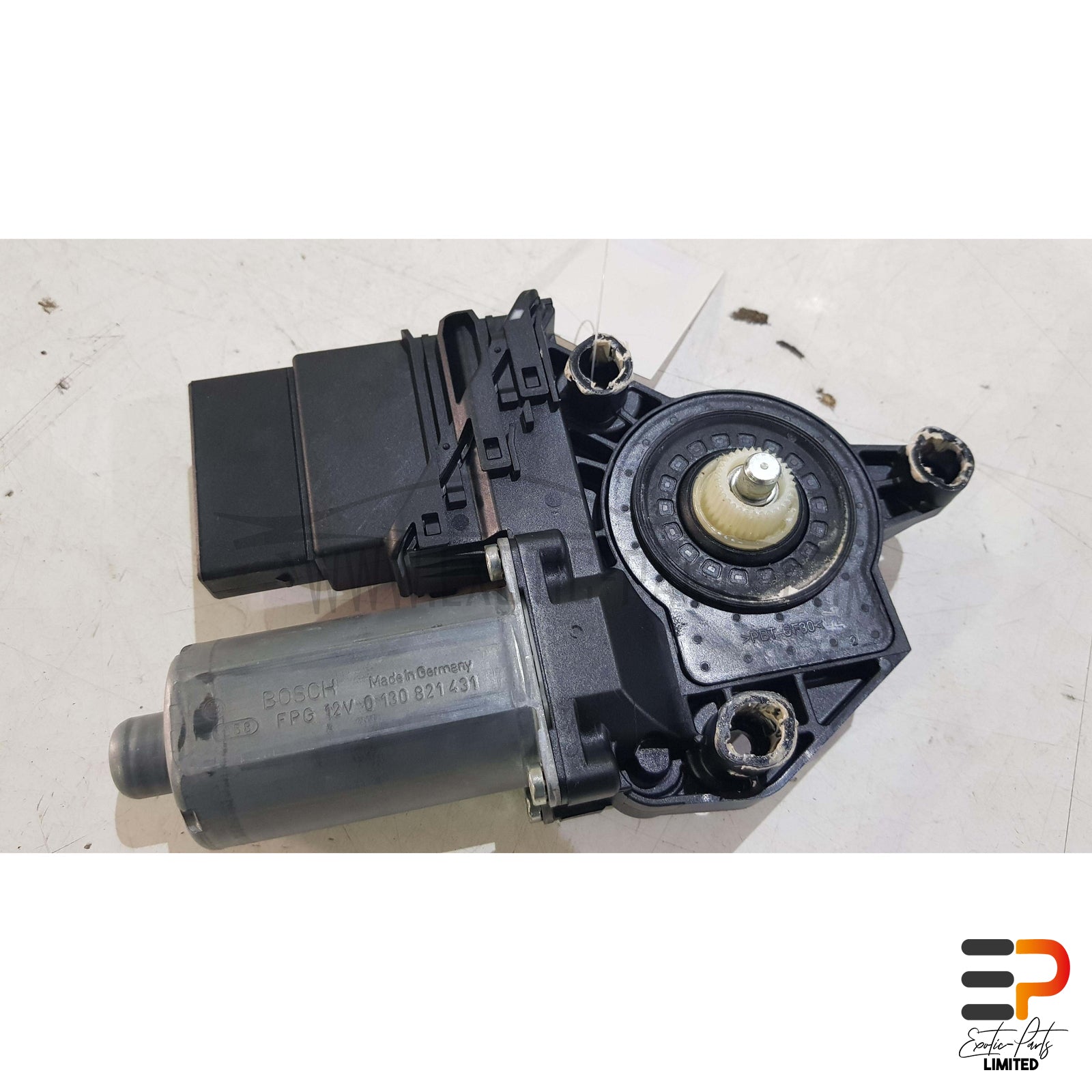 VW Golf VI Mk6 Plus 1.4 TSI DSG Window Motor Rear Left 5M0839401F Rear Left picture 3