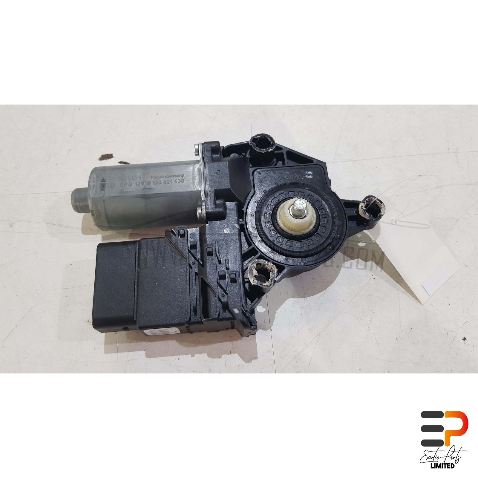 VW Golf VI Mk6 Plus 1.4 TSI DSG Window Motor Rear Right 5M0839402F Rear Right picture 3