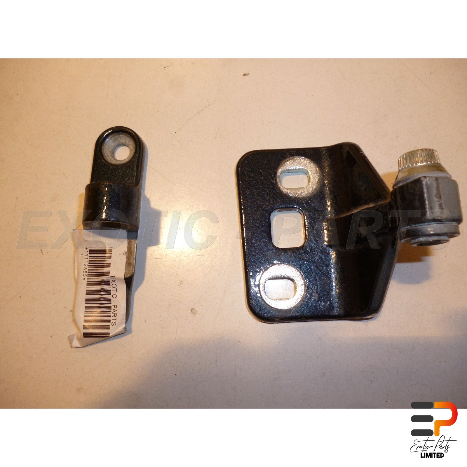 Mercedes Benz E320 T CDI Avantgarde W211 Hinge picture 3