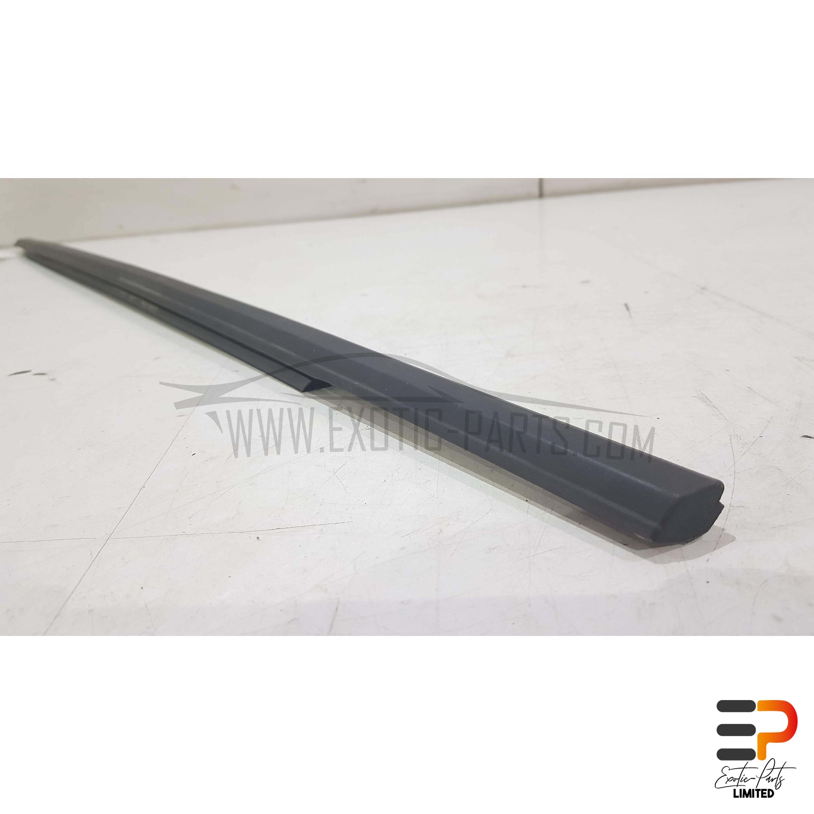 Peugeot 308 SW II T9 Break 1.5 HDI Ledge Moulding 9800406977 Rear Right picture 3