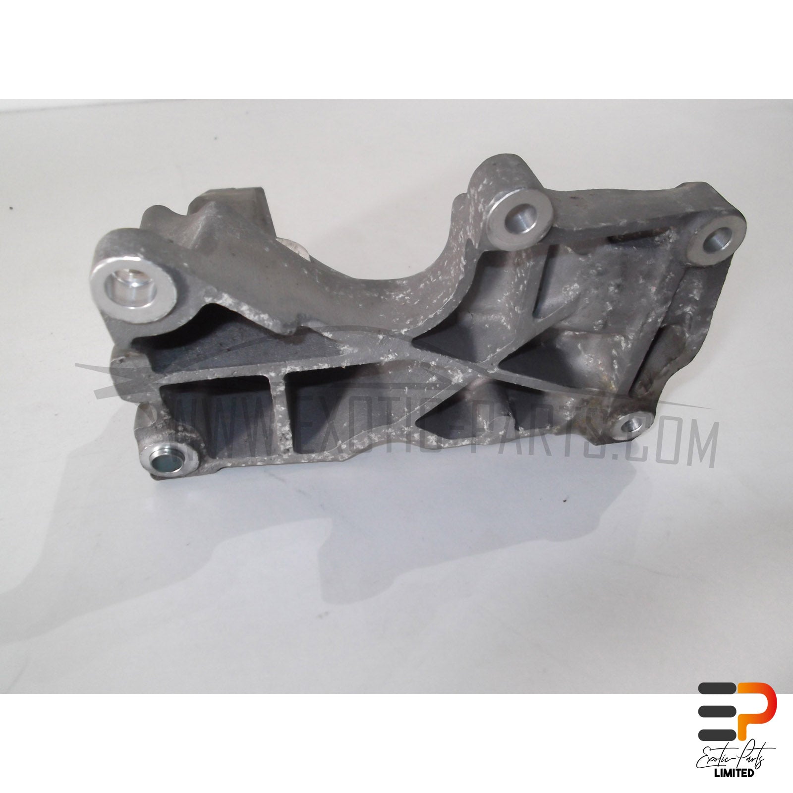 Audi RS4 Avant Bracket Alternator 8E0199370C picture 4