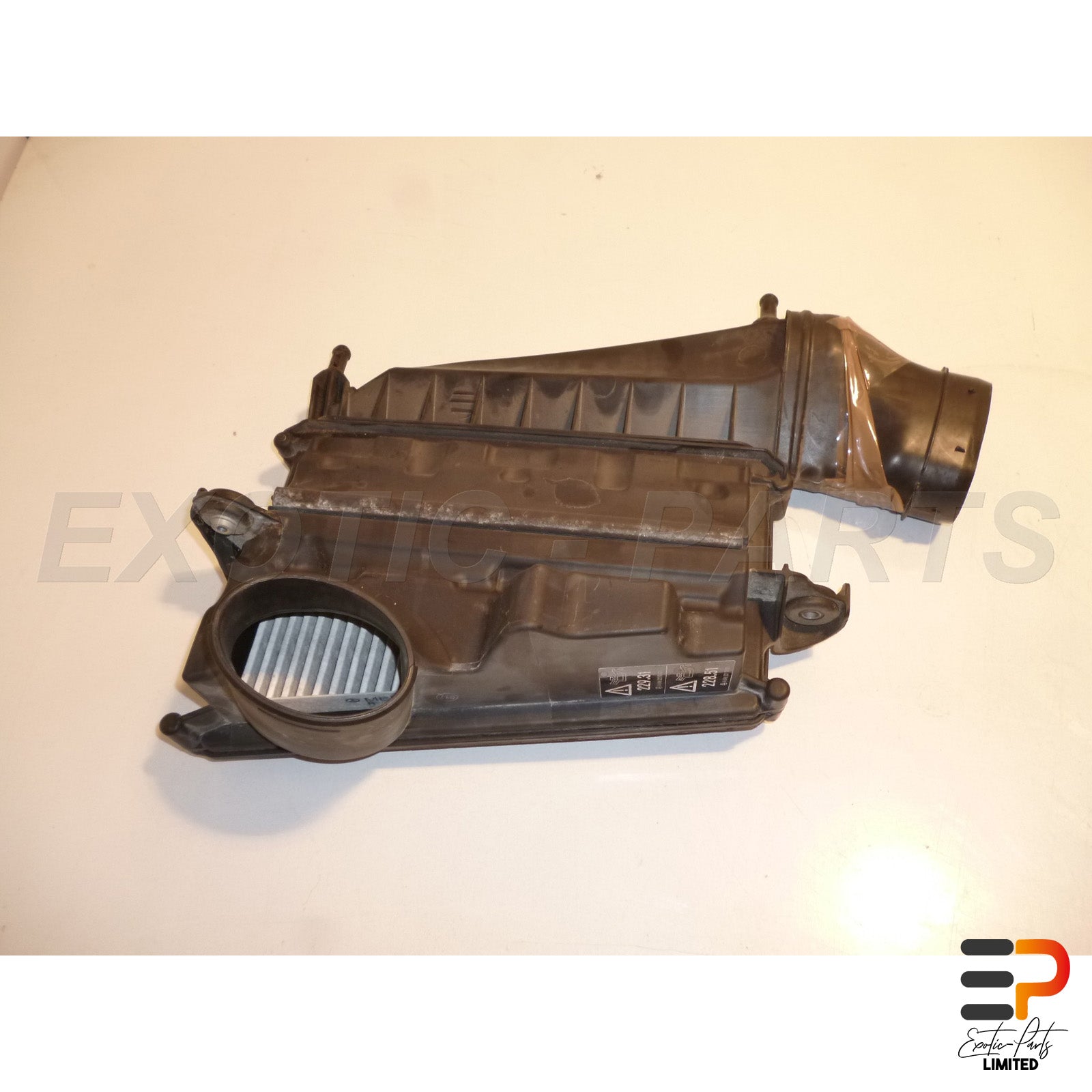 Mercedes Benz E320 T CDI Avantgarde W211 Air Filter Box picture 3