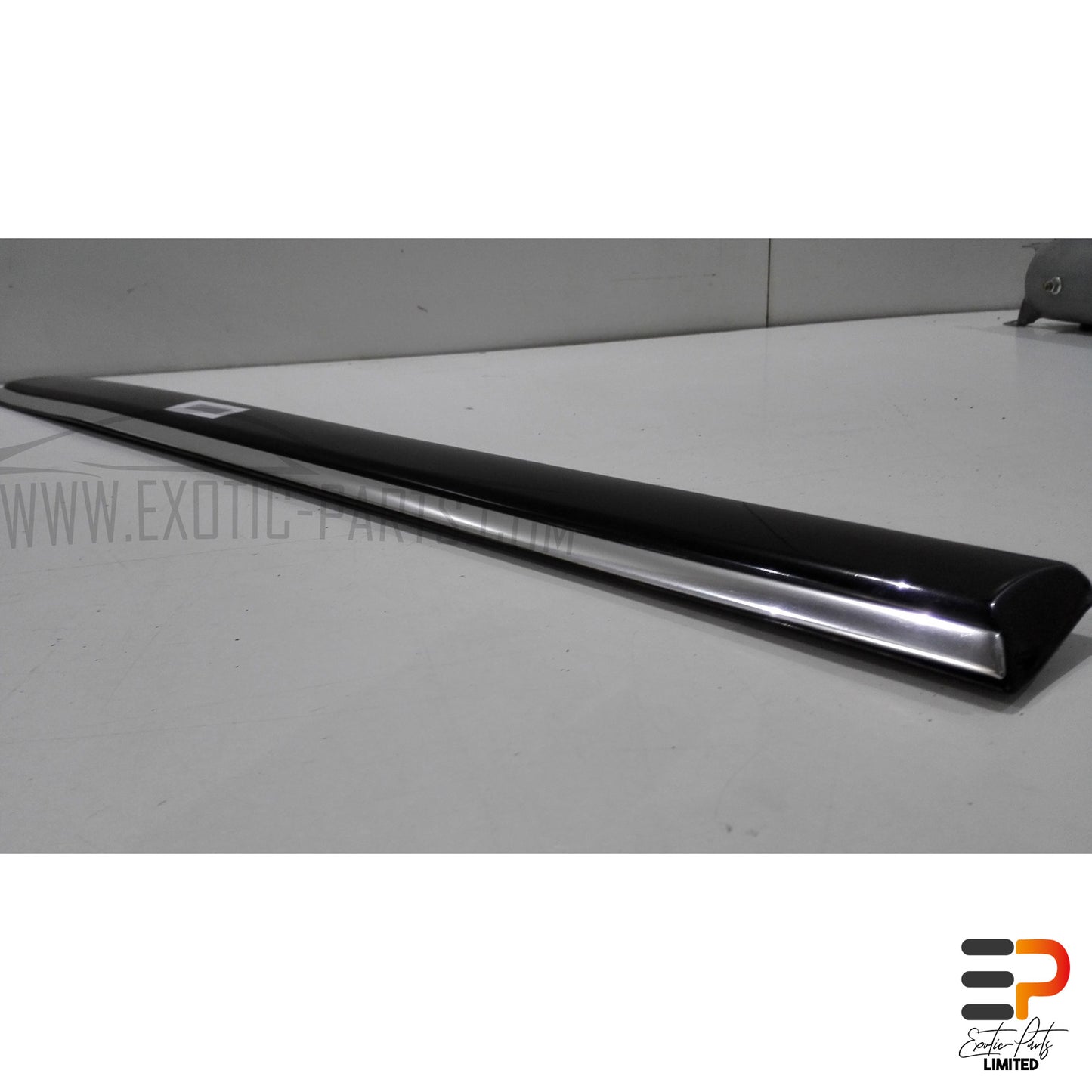 Audi S8 4.2 Quattro Ledge Moulding Door 4D0853961 GRU Rear Left picture 4