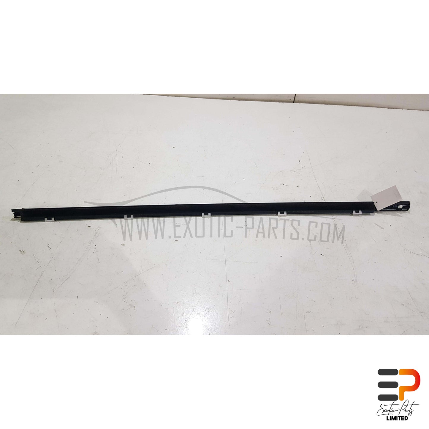 Hyundai I30 PDE CW 1.4 T-GDI Ledge Moulding 82220-G3010 Front Right picture 4