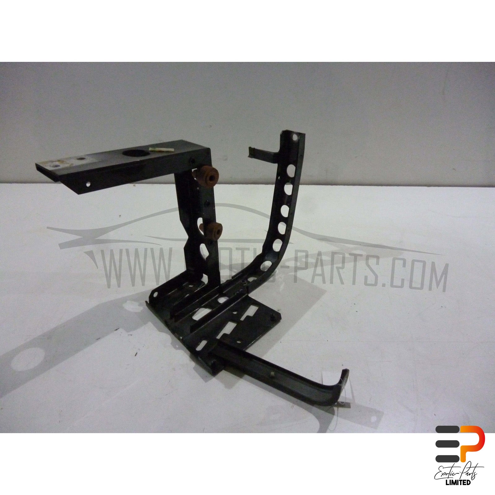 Audi S8 4.2 Quattro Holder Bumper 4D0821138AE picture 4