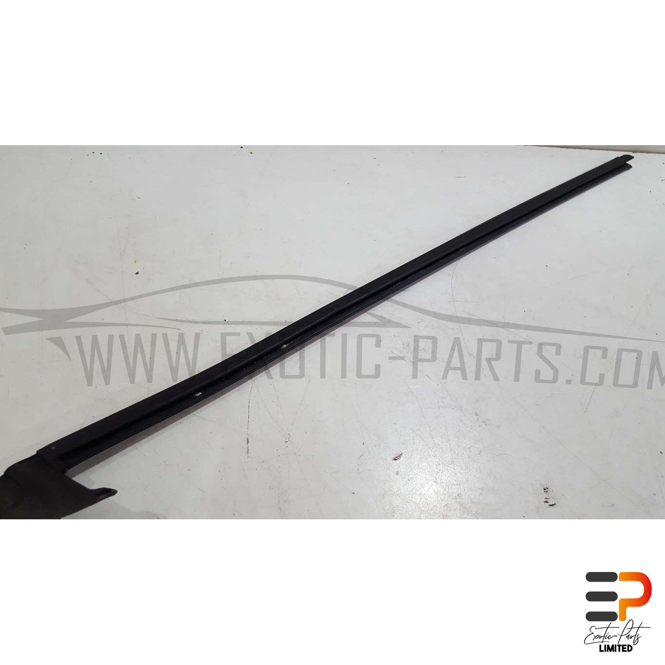 BMW E63 M6 S85 Coupe Sealing Rail Inside 51.33-7008573 Left picture 5