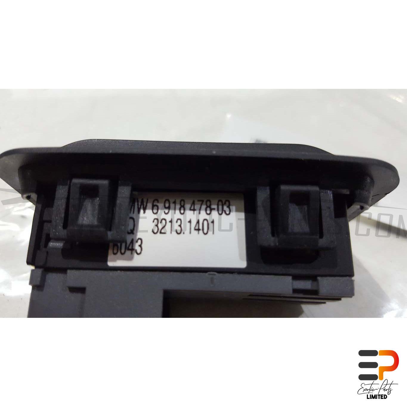 BMW E63 M6 S85 Coupe Switch Emergency Call 61.31-6918478 picture 5