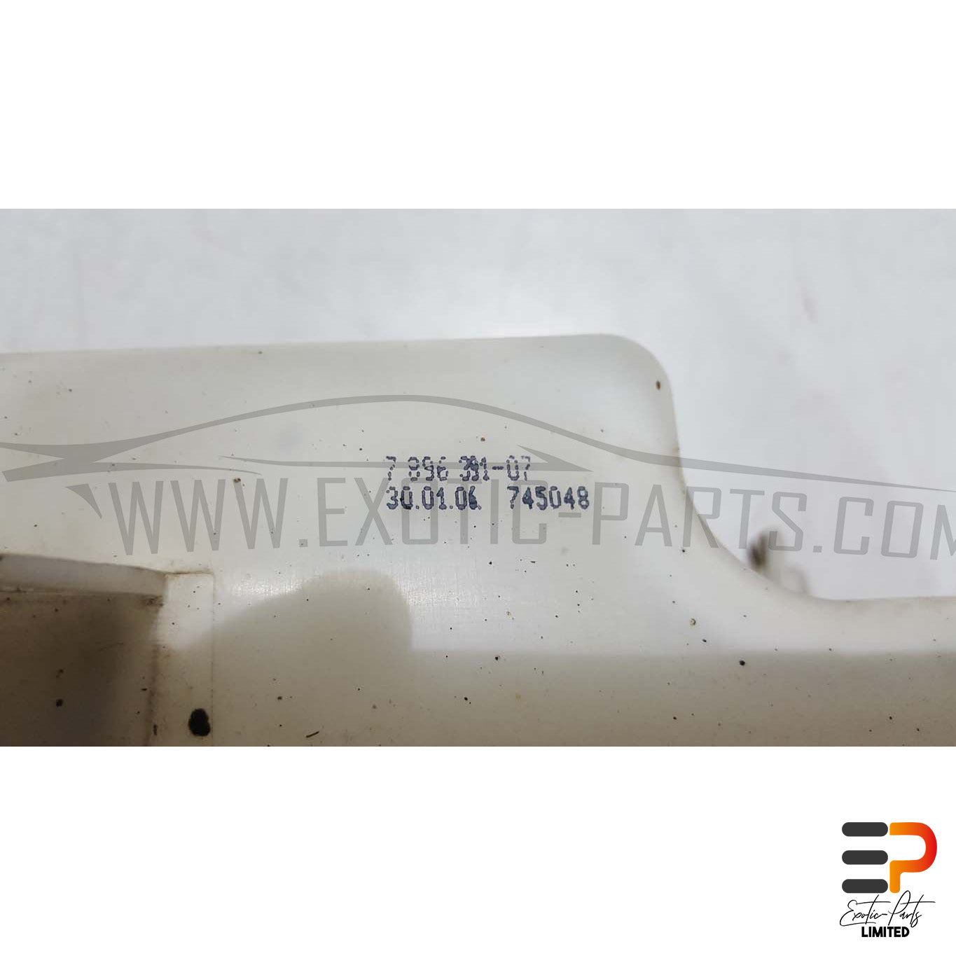 BMW E63 M6 S85 Coupe Reservoir Windscreen 61.66-7896393 picture 5