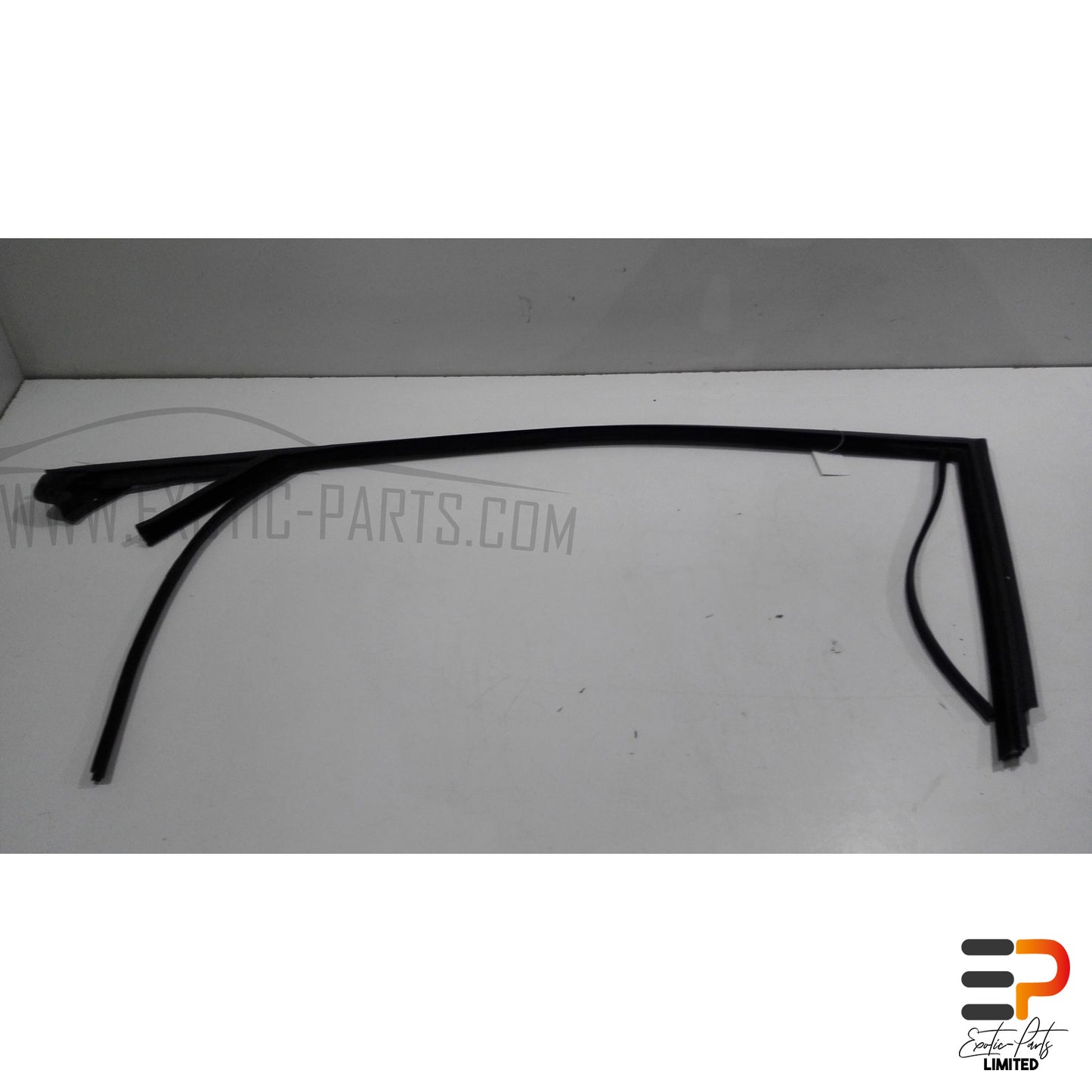 Audi S8 4.2 Quattro Seal Side Window 4D1837439L Front Left picture 5