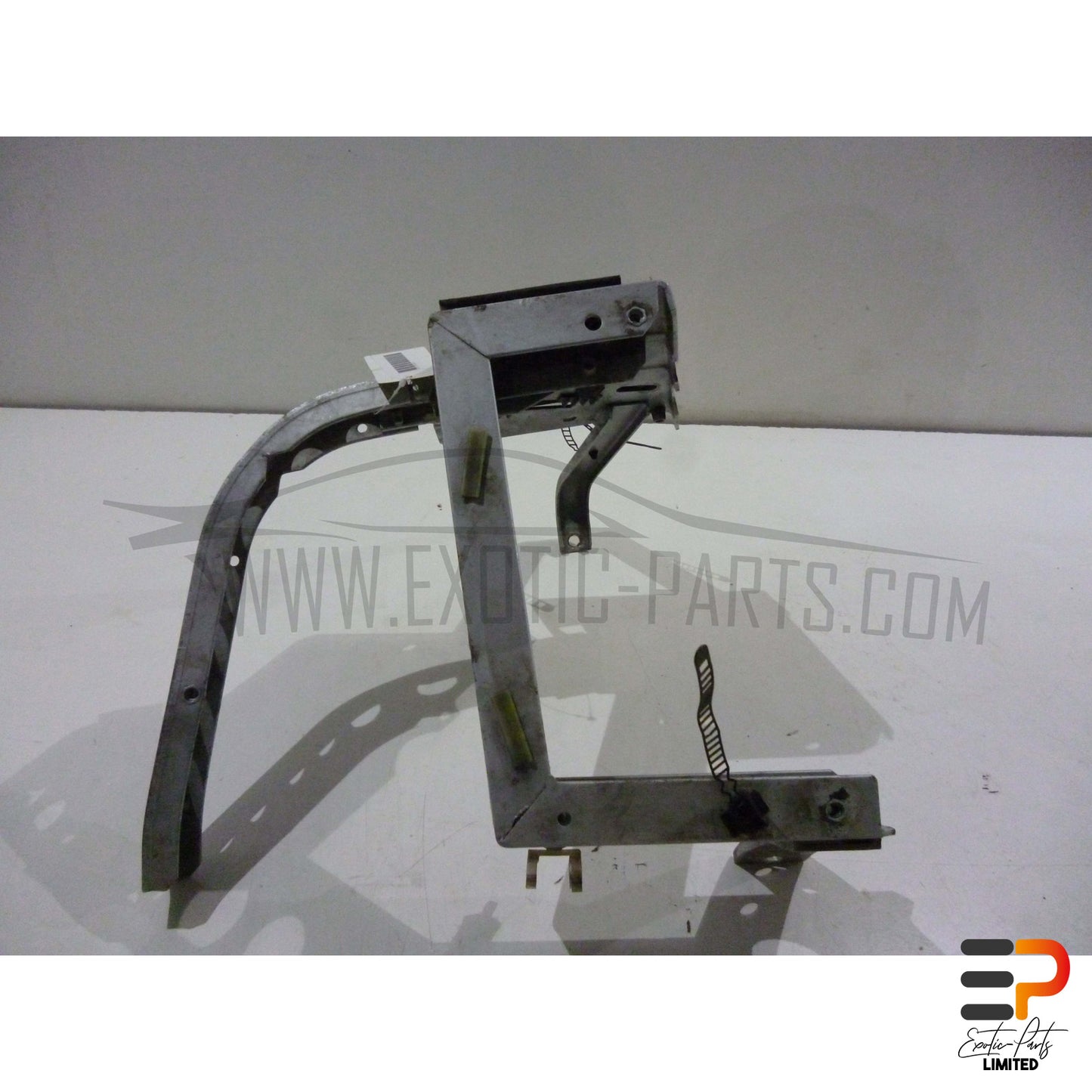 Audi S8 4.2 Quattro Holder Bumper 4D0821137 picture 5