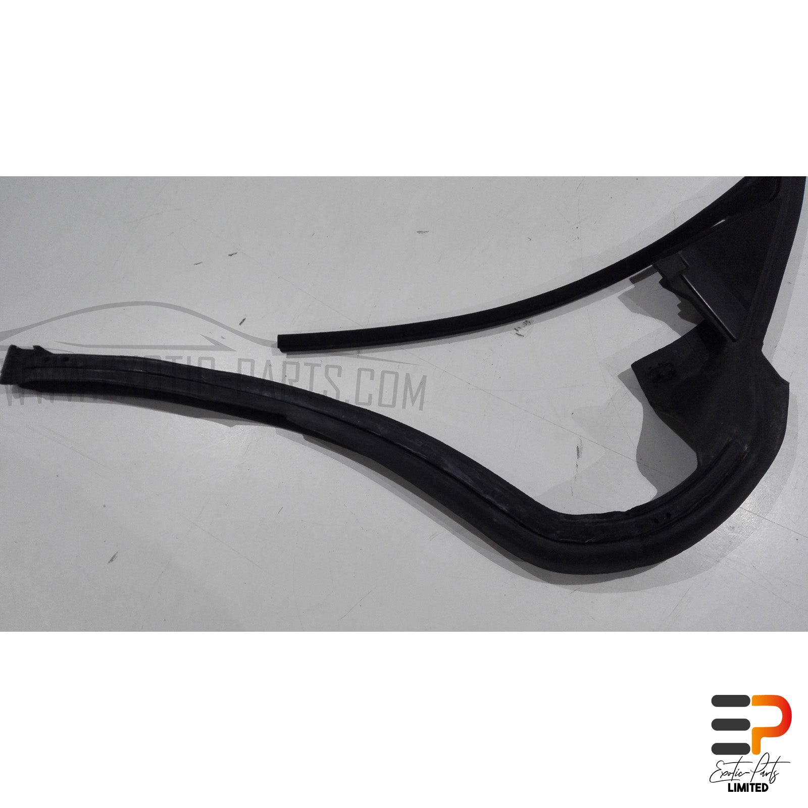 Audi S8 4.2 Quattro Seal Side Window picture 5