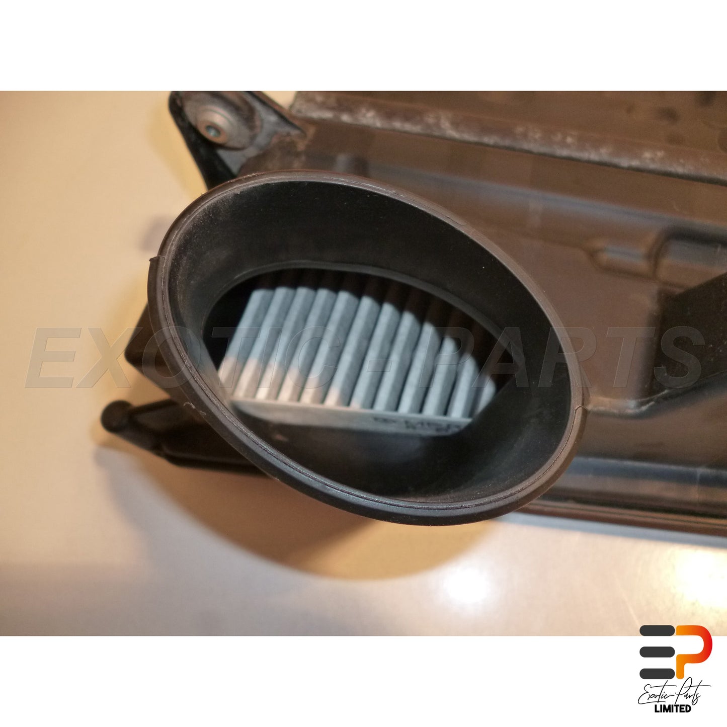 Mercedes Benz E320 T CDI Avantgarde W211 Air Filter Box picture 4