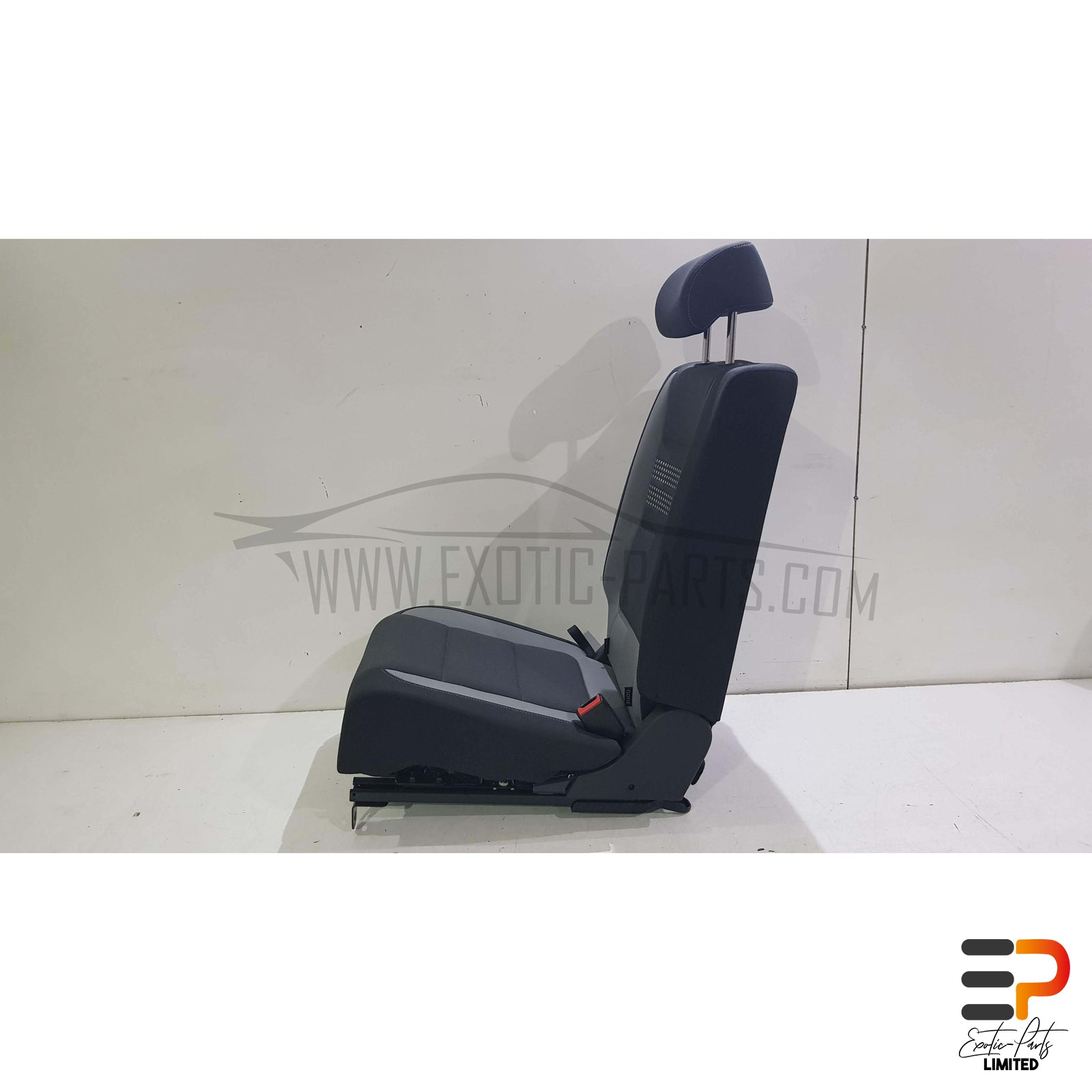 VW Golf VI Mk6 Plus 1.4 TSI DSG Backseat Cloth Black / Grey Rear Right Rear Right picture 8