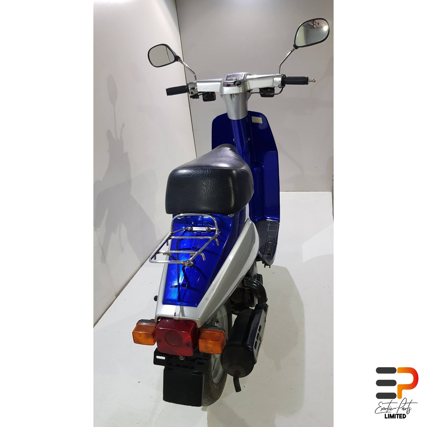 Rarity Classic Moped *** Suzuki Bara *** Movie Star By Jean-Claude Van Damme